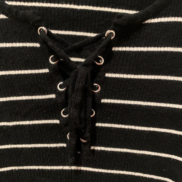 Cute top - Picture 5 of 5